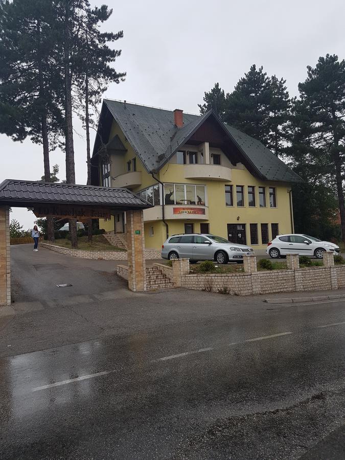 Tesanj Restoran&Motel And Apartmants Lovacka Prica מראה חיצוני תמונה
