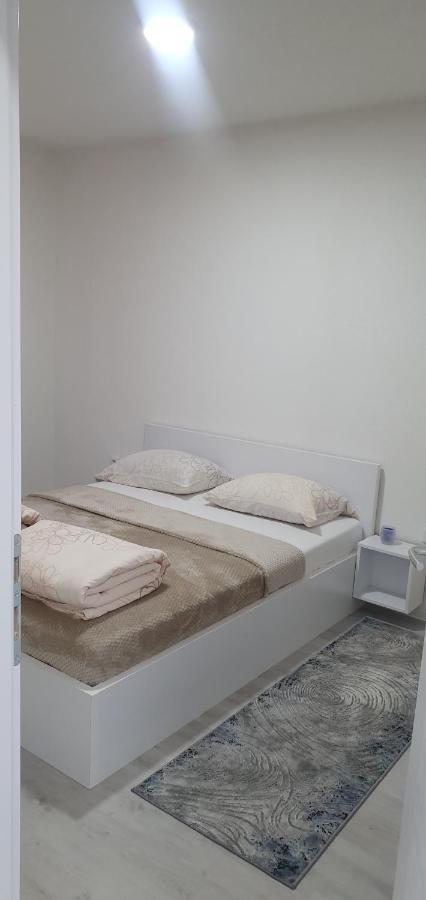Tesanj Restoran&Motel And Apartmants Lovacka Prica מראה חיצוני תמונה