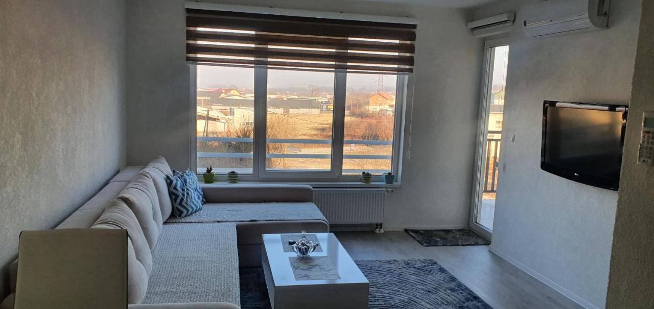 Tesanj Restoran&Motel And Apartmants Lovacka Prica מראה חיצוני תמונה